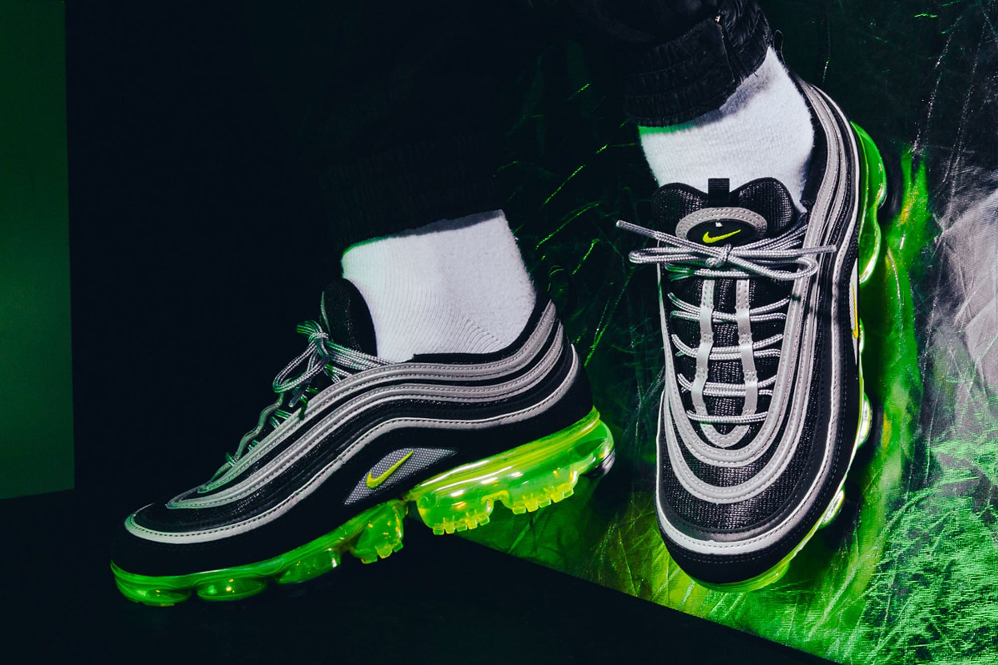 Nike Air Max 97 Undefeated x VaporMax Gold Black Red